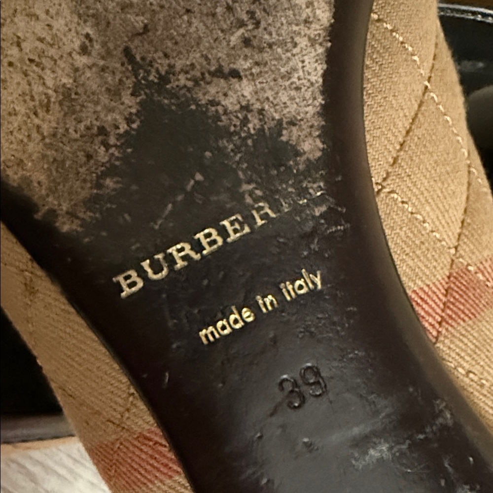 Burberry Women's Checkered Flats - Brown and Black; 39/8.5 - Picture 6 of 9